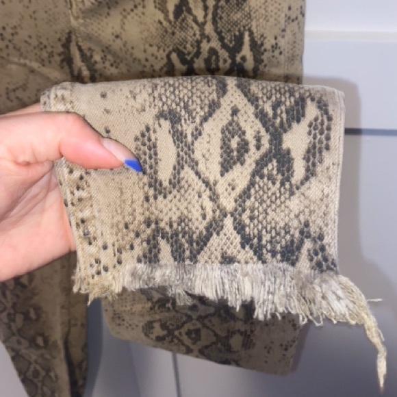 Zara Python Snake Print Fade Out Skinny Jeans NWT - Picture 7 of 10